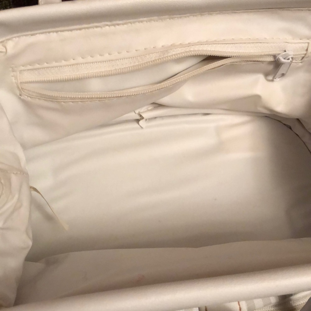 Small tote - Picture 10 of 12